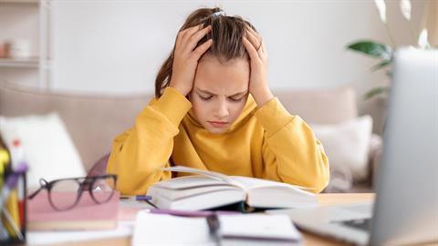 Για να μάθει ένα παιδί ιστορία πρέπει να την αγαπήσει, όχι απλά να την… παπαγαλίσει!