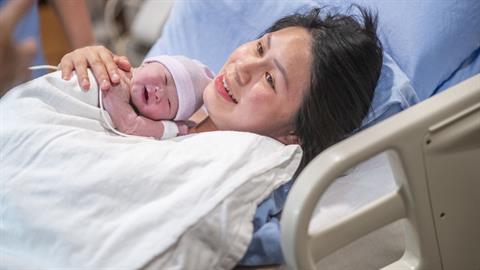 Έγκυος ήρθε σε οργασμό ενώ... γεννούσε: «δεν ήθελα να τελειώσει ο τοκετός!»