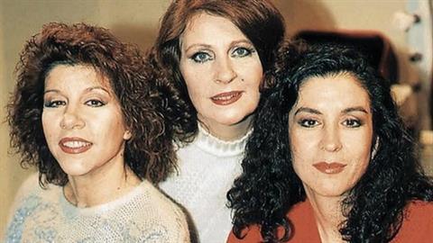 Έφυγε από τη ζωή η σπουδαία ηθοποιός Μίνα Αδαμάκη