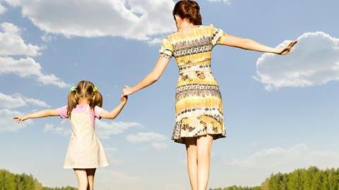 Μεγαλώνοντας κορίτσια: 30 χρήσιμες συμβουλές