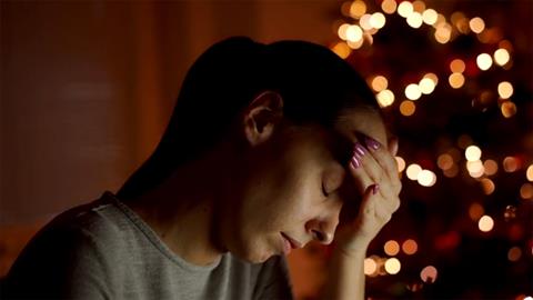 Δεν υπάρχει τίποτα πιο δύσκολο από το να πενθείς ένα αγαπημένο σου πρόσωπο τα Χριστούγεννα