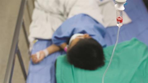 Ασφυκτιούν τα νοσοκομεία Παίδων - η αναμονή στα επείγοντα φτάνει τις 8 ώρες