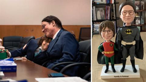 Μόνος μπαμπάς υιοθέτησε 8χρονο αγοράκι: «με το που τον είδα, ήξερα ότι θα γίνει γιος μου»