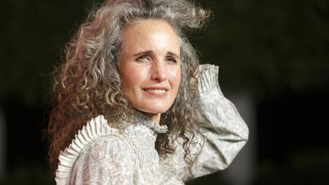 Άντι ΜακΝτάουελ: «αυτό που ένιωσα με τη νεογέννητη εγγονή μου ήταν πρωτόγνωρο»