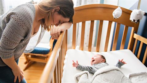 «Σύνδρομο της κακής μητέρας»: γιατί νιώθουμε ότι δεν είμαστε αρκετά καλές μαμάδες;