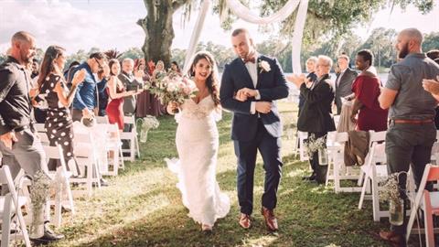 Νύφη κάλεσε όλους τους πρώην της στον γάμο της για να τους εκδικηθεί