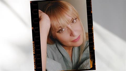 «Πουπουλένια Πολιτεία»: συνέντευξη με τη σκηνοθέτιδα και ηθοποιό Σοφία Παπαδοπούλου