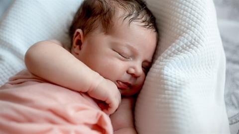 Nόμιζε ότι δεν μπορεί να γίνει μαμά μέχρι που ανακάλυψε ότι είναι 26 εβδομάδων έγκυος!