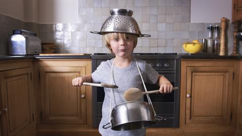 Δεν είναι η ιδέα σας, το λέει και η επιστήμη: τα 2α παιδιά είναι πιο ζωηρά από τα 1α!