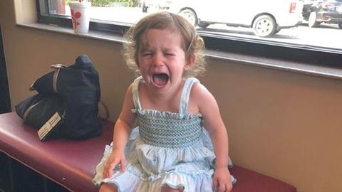 «Τα παιδιά ξεσπούν όταν είναι με τη μαμά τους επειδή μαζί της νιώθουν ασφάλεια»