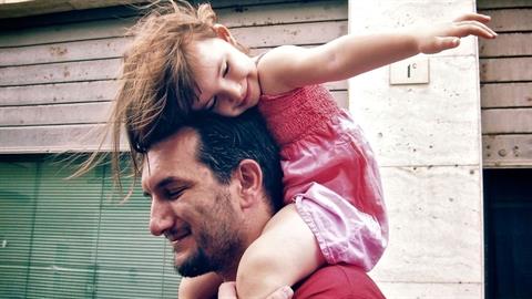 «Στον άντρα μου: γεννήθηκες για να γίνεις ο μπαμπάς της κόρης μας!»