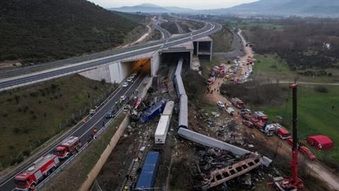 Τραγωδία στα Τέμπη: τουλάχιστον 36 νεκροί από σφοδρή σύγκρουση τρένων - οι περισσότεροι φοιτητές