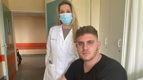 Τραγωδία στα Τέμπη: φοιτητής ρίσκαρε τη ζωή του και έσωσε τουλάχιστον 10 επιβάτες