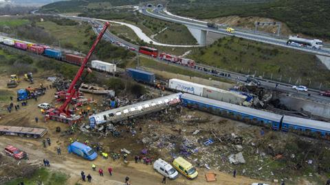 Μαζί στη ζωή, μαζί και στον θάνατο: ο Νικήτας κι η Καλλιόπη πήραν το τρένο για να κάνουν έκπληξη στους γονείς τους
