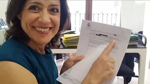 Διαζευγμένη μαμά θα λάβει από τον πρώην της «αποζημίωση» €204.000 για τα οικιακά που έκανε επί 25 χρόνια!