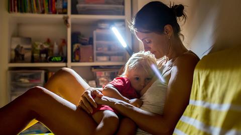 «Οι μόνοι άνθρωποι που έχουν λόγο στο πόσο θα θηλάσεις είσαι εσύ και το παιδί σου»