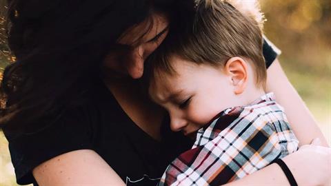 Στη μαμά που πήρε διαζύγιο και παλεύει μόνη της: σε θαυμάζω!