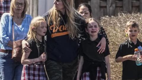 28χρονη εισέβαλε σε δημοτικό σχολείο και σκότωσε εν ψυχρώ 3 παιδιά