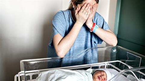 Η απόλυτη τραγωδία: έχασε τη 2χρονη κόρη της ενώ γεννούσε το δεύτερο παιδάκι της