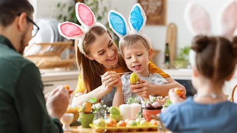 Στη δασκάλα μας: αφήστε τα παιδιά να χαρούν το Πάσχα χωρίς εργασίες και επαναλήψεις!