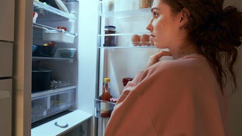 Συναισθηματική πείνα: 5 τρόποι για να βάλεις τέλος σε μια βλαβερή συνήθεια