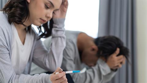 Όσα νιώθουν τα ζευγάρια που παλεύουν με την υπογονιμότητα σε ένα συγκλονιστικό βίντεο