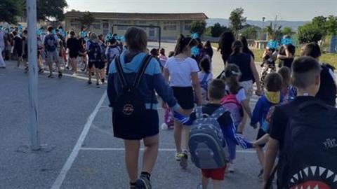 Ραιδεστός: εκτάκια ξενάγησαν στο σχολείο τους τα πρωτάκια του Σεπτεμβρίου για να τα προετοιμάσουν!