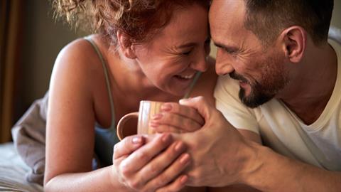 «Η αγάπη δεν θέλει φασαρίες, αλλά στοργή και αφοσίωση»