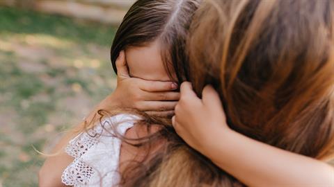 Η κόρη μου «έχασε» την κολλητή της και κλαίει συνέχεια