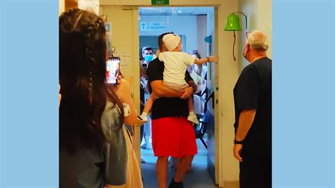 Η μικρή Μαριαλένα νίκησε τον καρκίνο και σκόρπισε την ελπίδα!