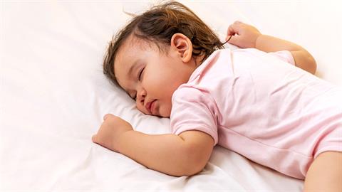 Μωράκι με βαριά καρδιοπάθεια έγινε καλά, μετά από 8 μήνες νοσηλείας!