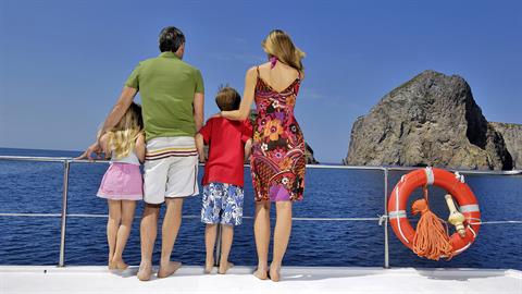 Έρευνα: τα παιδιά που ταξιδεύουν με τους γονείς τους είναι καλύτεροι μαθητές