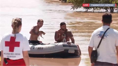 Ήρωες της διπλάνης πόρτας: 2 αδέρφια απεγκλωβίζουν ανθρώπους και ζώα στη Λάρισα