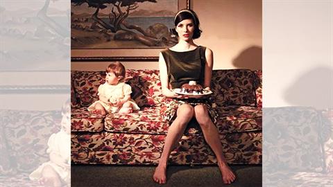 «Σου είπαν να είσαι άριστη και έγινες. Ξέχασαν όμως να σου πούνε να ζήσεις»