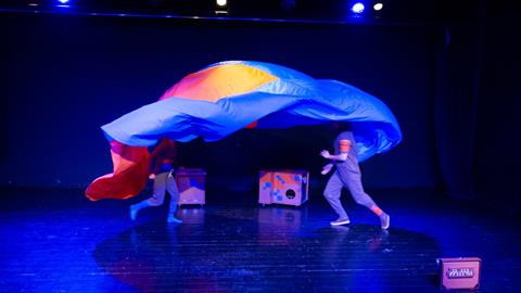 Kερδίστε διπλές προσκλήσεις για την παράσταση «... και βγαίνω» στις 6/4