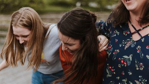 Οι φιλίες που κρατάνε μια ζωή είναι χρυσός!