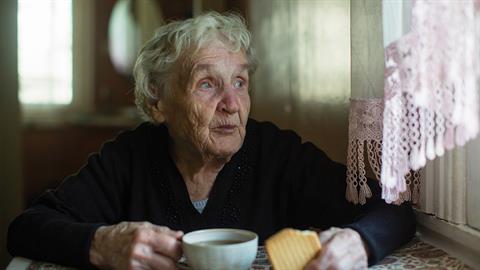 Όσοι δεν δέχονται επισκέψεις από συγγενείς και φίλους πεθαίνουν πρόωρα, σύμφωνα με έρευνα 