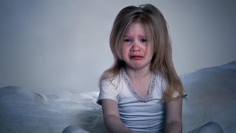 Ξεσπάω συνέχεια στην 2 ετών κόρη μου. Πώς να κρατήσω την ψυχραιμία μου;