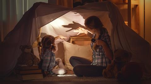 «Να παίζουμε με τα παιδιά μας σαν να ήμασταν εμείς παιδιά!»