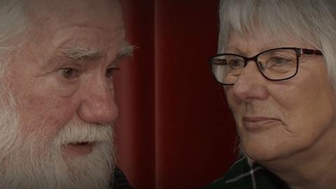 Όταν διαγνώστηκε με Αλστχάιμερ, έγραψε τραγούδι για να μην ξεχάσει πόσο αγαπά τη γυναίκα του