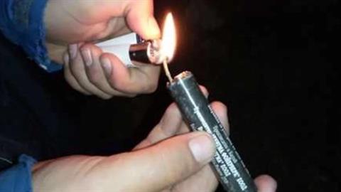 Μαθητές πέταξαν κροτίδα σε προαύλιο σχολείου κι έστειλαν στο νοσοκομείο 6 παιδιά