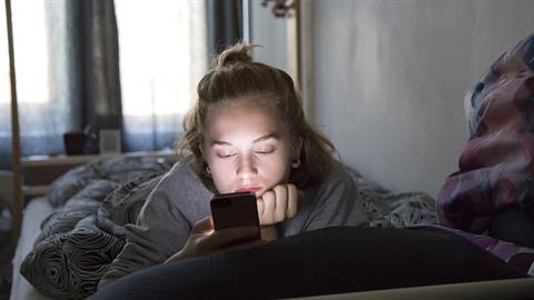 «Είναι και τα δικά σας εφηβάκια όλη μέρα στο TikTok ή μόνο εγώ κάνω κάτι λάθος;»