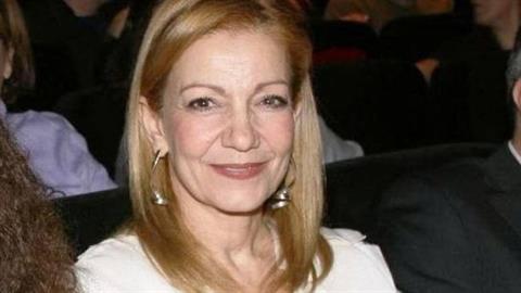 Πέμη Ζούνη: «όταν πρωτοκράτησα την εγγονή μου, ανακάλυψα ξανά τον κόσμο»