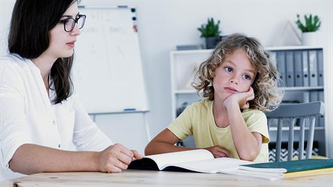 ΔΕΠΥ: σε ποια παιδιά εμφανίζεται συχνότερα και πώς να την αντιμετωπίσουμε 