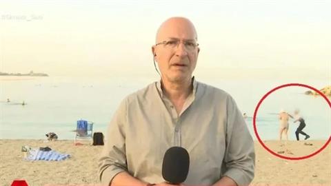 Παραλία Αλίμου: νεαρός άρπαξε τον σταυρό λουόμενης ενώ τον έγραφε η κάμερα