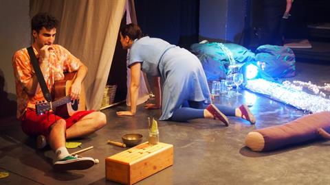 «Κάτι σαν κήπος»: η Μαριλένα Τριανταφυλλίδου μιλά για την παράσταση - φαινόμενο για βρέφη και παιδιά 