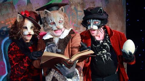  «Η ιστορία του γάτου, που έμαθε σ’ ένα γλάρο να πετάει» του Sepulveda έρχεται στο θέατρο Κάτω απ’ τη Γέφυρα 