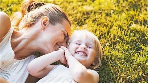 «Ευτυχισμένος δεν γεννιέσαι, γίνεσαι και στο διδάσκουν οι γονείς σου!»