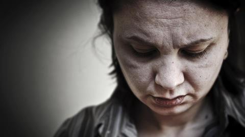 «Κακοποίηση δεν είναι μόνο οι μελανιές, είναι και το να γεμίζεις τον άλλον με τύψεις...»