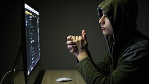 15χρονος χάκερ παραβίασε ιστότοπους… για να αλλάξει τους σχολικούς βαθμούς του